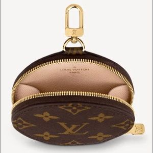 NEW Louis Vuitton coin purse monogram